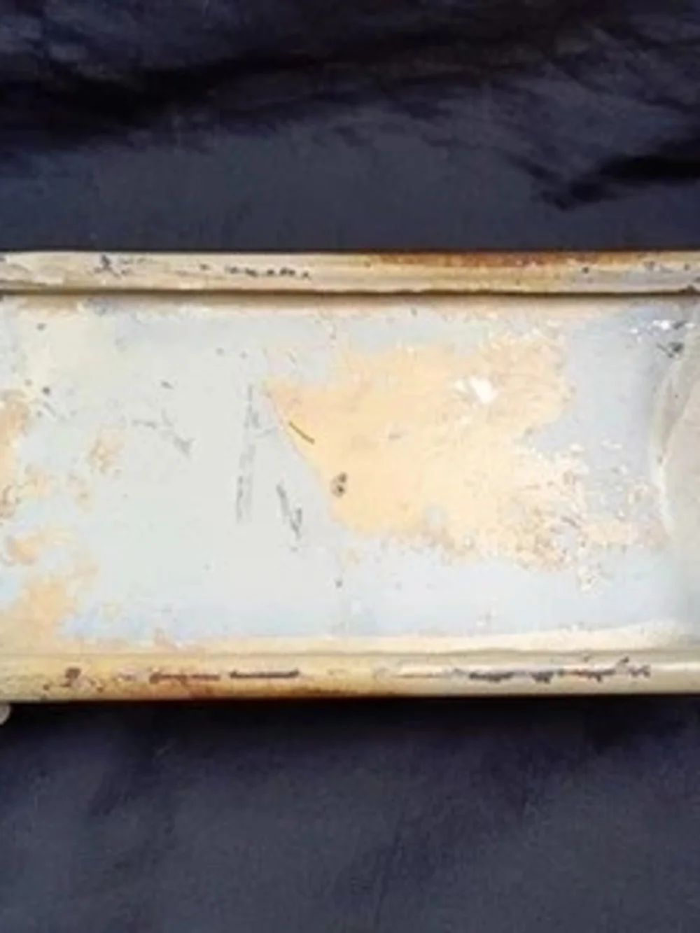 N/A available antique